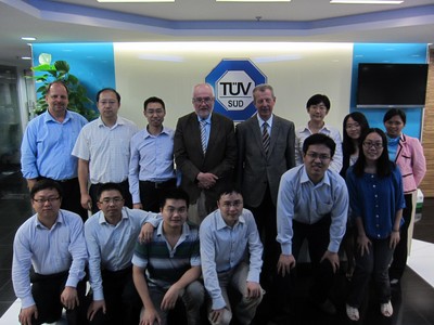 審核團(tuán)隊(duì)照片